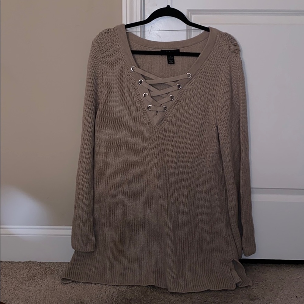 Women’s L Sweater